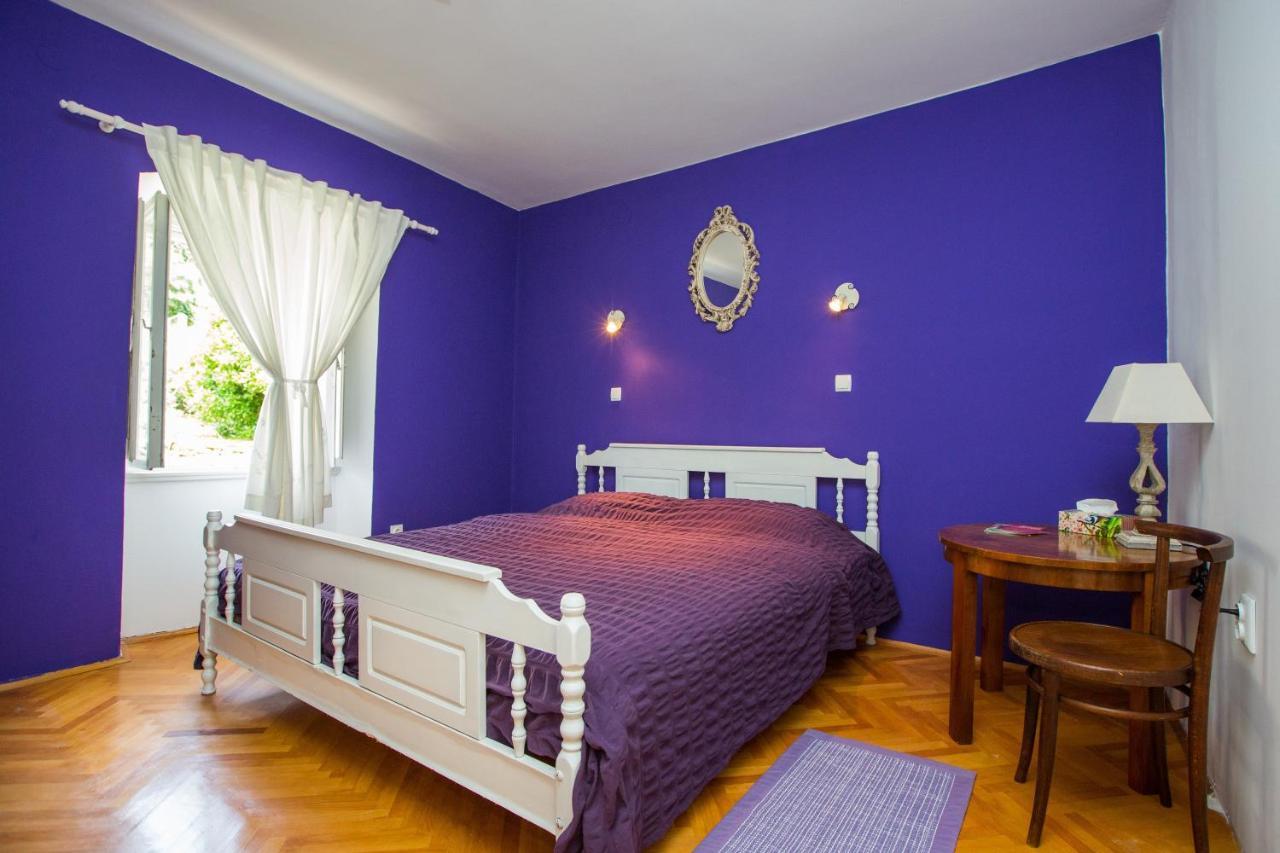 Gugily Guest house